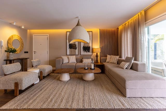 5 quarto Moradia para arrendar em San Bartolomé de Tirajana com piscina - 6 000 € (Ref: 9659393)