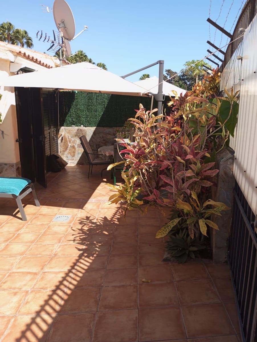 1 sovrum Bungalow att hyra i Playa del Ingles med pool - 1 400 € (Ref: 9674174)