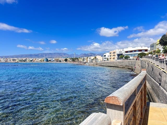 3 Zimmer Apartment zu vermieten in Arinaga, Agüimes - 1.000 € (Ref: 9695298)