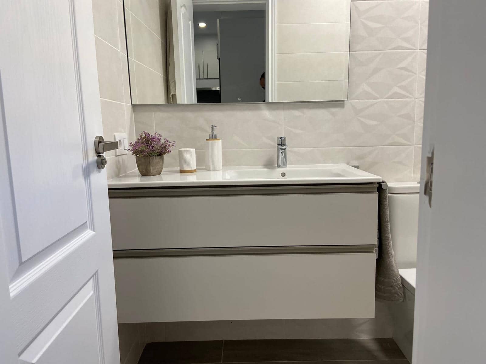 1 quarto Apartamento para arrendar em San Bartolome de Tirajana com piscina - 1 000 € (Ref: 9729318)