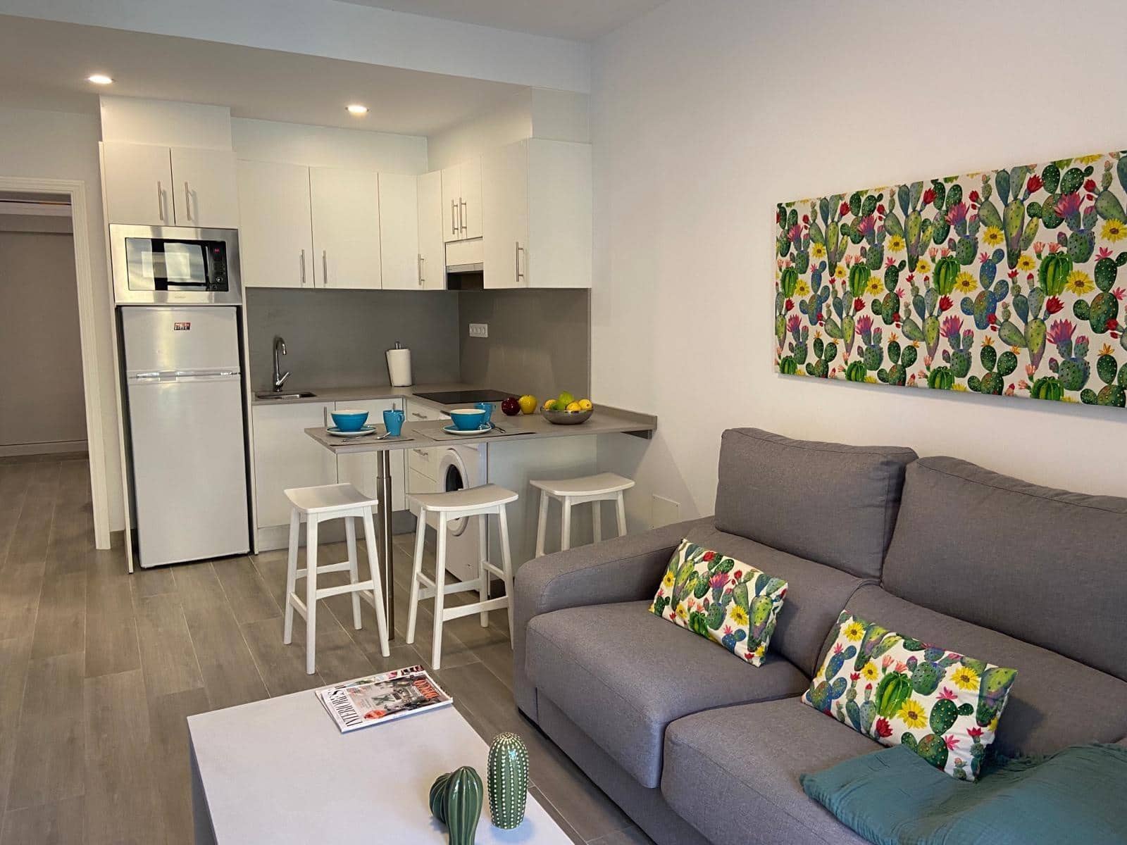 1 quarto Apartamento para arrendar em San Bartolome de Tirajana com piscina - 1 000 € (Ref: 9729318)