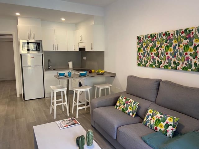 1 quarto Apartamento para arrendar em San Bartolomé de Tirajana com piscina - 1 000 € (Ref: 9729318)