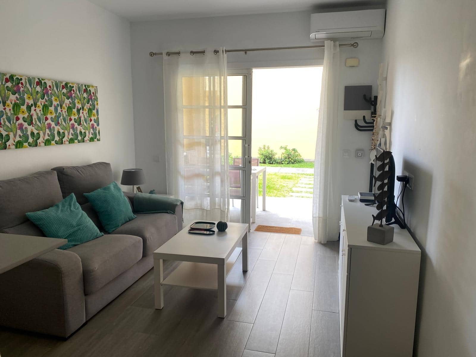 1 bedroom Apartment for rent in San Bartolome de Tirajana with pool - € 1,000 (Ref: 9729318)
