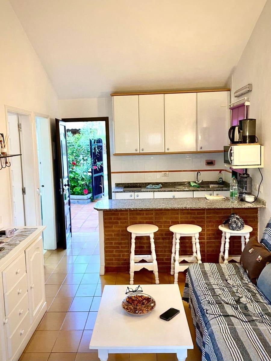 1 bedroom Bungalow for rent in Playa del Ingles with pool - € 1,150 (Ref: 9729319)