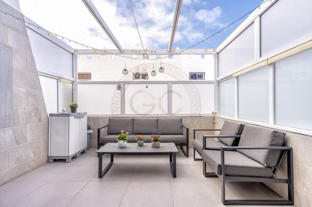 2 soverom Rekkehus til salgs i Playa del Inglés, San Bartolomé de Tirajana med svømmebasseng - € 350 000 (Ref: 9735558)