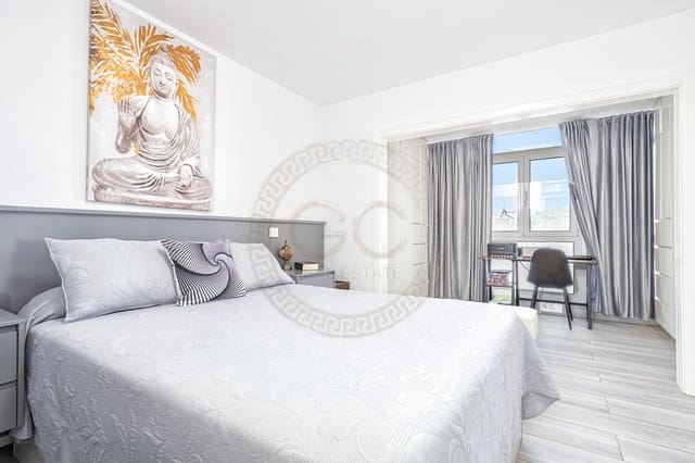 2 soverom Rekkehus til salgs i Playa del Inglés, San Bartolomé de Tirajana med svømmebasseng - € 350 000 (Ref: 9735558)