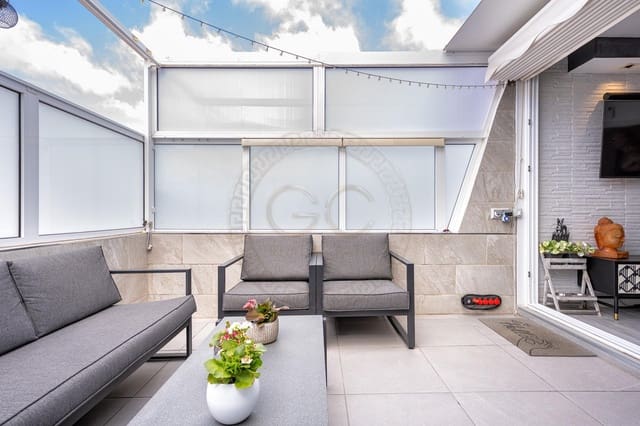 2 soverom Rekkehus til salgs i Playa del Inglés, San Bartolomé de Tirajana med svømmebasseng - € 350 000 (Ref: 9735558)