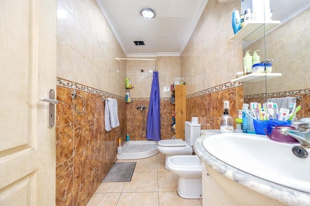 4 soverom Rekkehus til salgs i El Tablero, San Bartolomé de Tirajana med garasje - € 499 900 (Ref: 9735560)