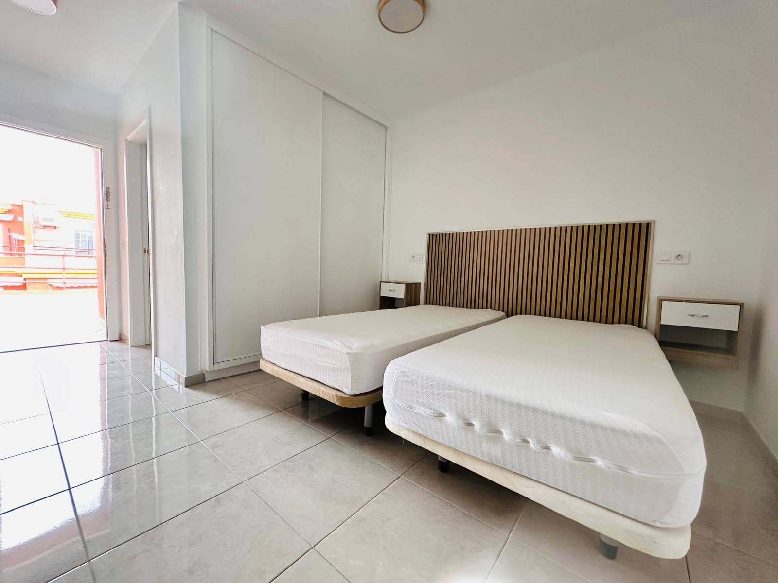 1 slaapkamer Loft te huur in San Bartolome de Tirajana met zwembad - € 1.000 (Ref: 9755625)