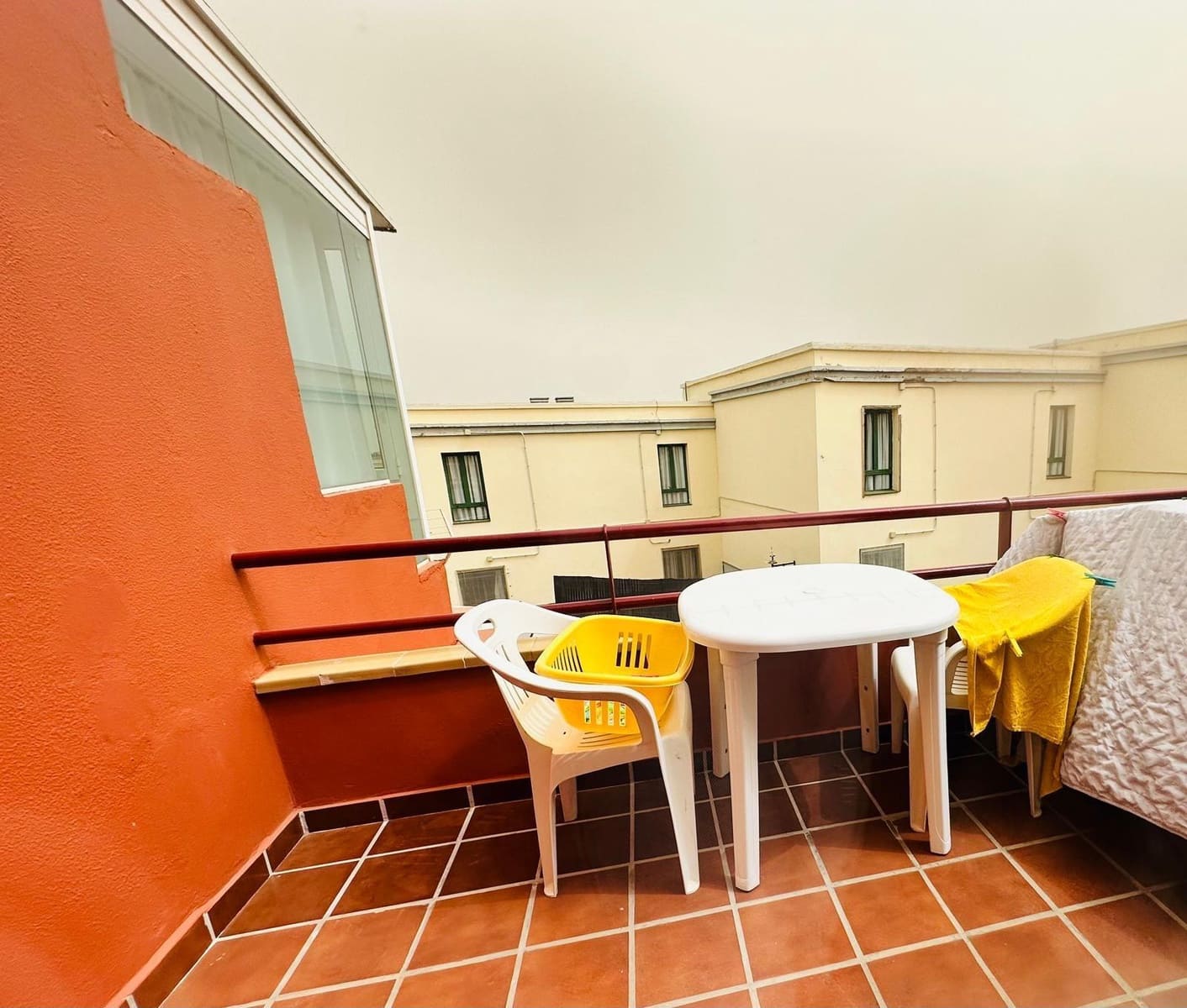 1 slaapkamer Loft te huur in San Bartolome de Tirajana met zwembad - € 1.000 (Ref: 9755625)