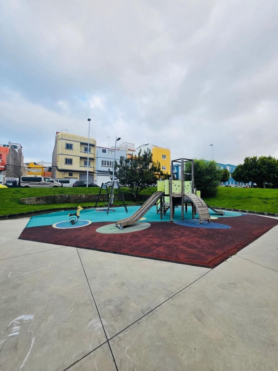 1 soverom Leilighet til salgs i Las Palmas de Gran Canaria med svømmebasseng - € 269 000 (Ref: 9755626)