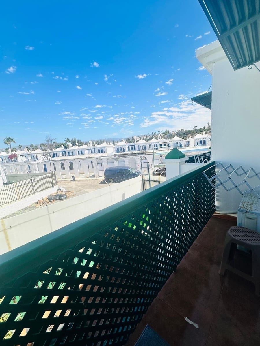 1 quarto Apartamento para arrendar em Campo Internacional com piscina - 1 200 € (Ref: 9788374)