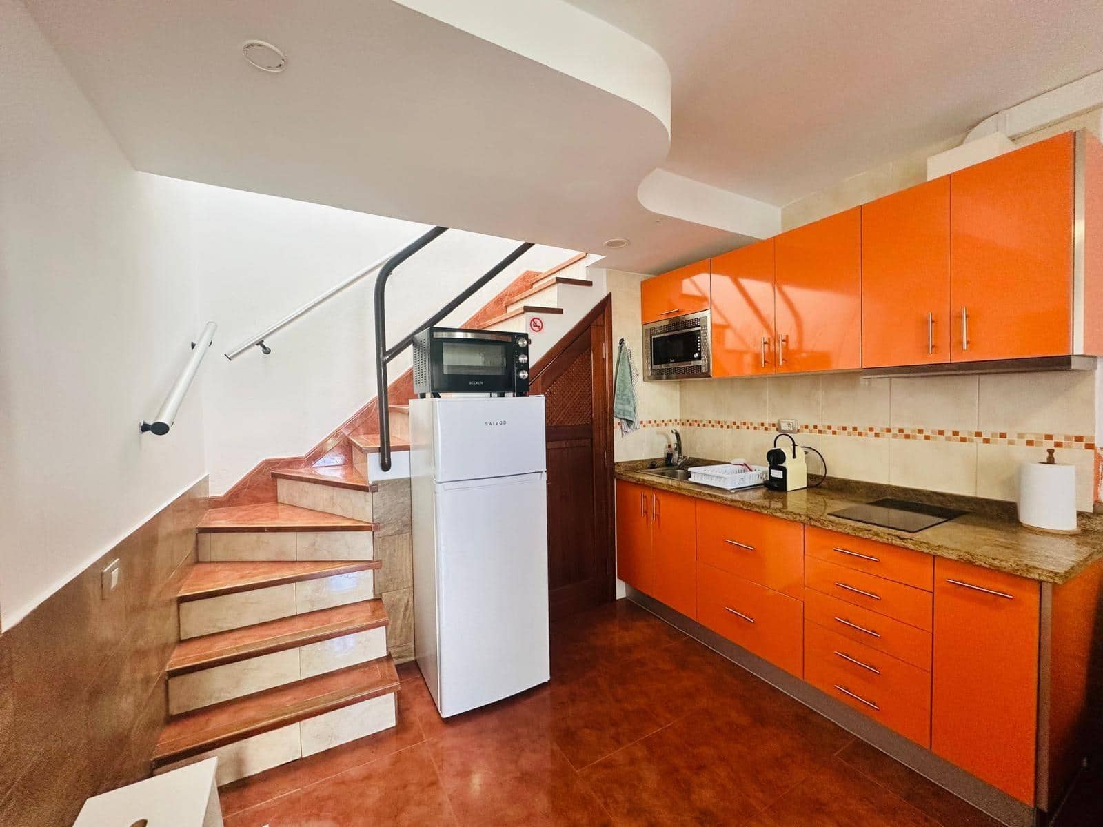 1 quarto Apartamento para arrendar em Campo Internacional com piscina - 1 200 € (Ref: 9788374)