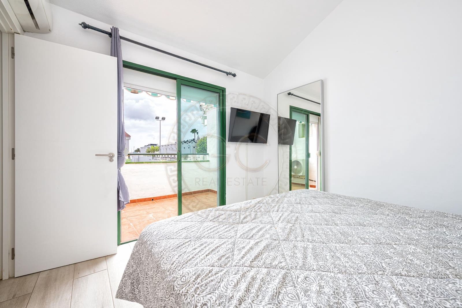 1 makuuhuone Huoneisto myytävänä paikassa Sonneland mukana uima-altaan - 279 000 € (Ref: 9794571)