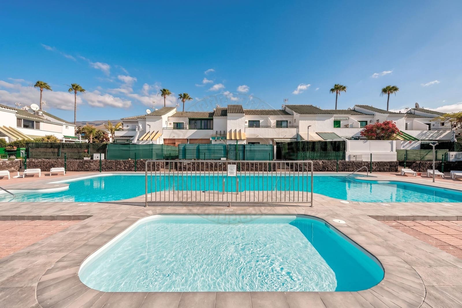 1 makuuhuone Huoneisto myytävänä paikassa Sonneland mukana uima-altaan - 279 000 € (Ref: 9794571)