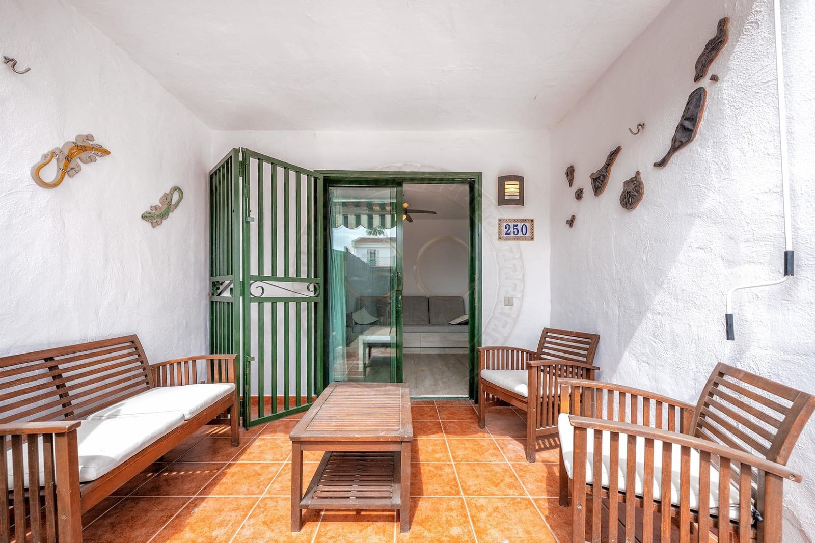 1 makuuhuone Huoneisto myytävänä paikassa Sonneland mukana uima-altaan - 279 000 € (Ref: 9794571)