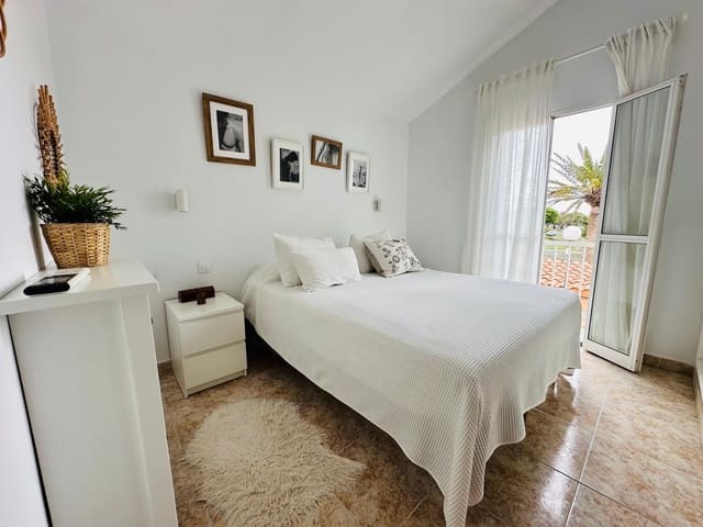 1 quarto Apartamento para venda em San Bartolomé de Tirajana com piscina - 236 000 € (Ref: 9797061)