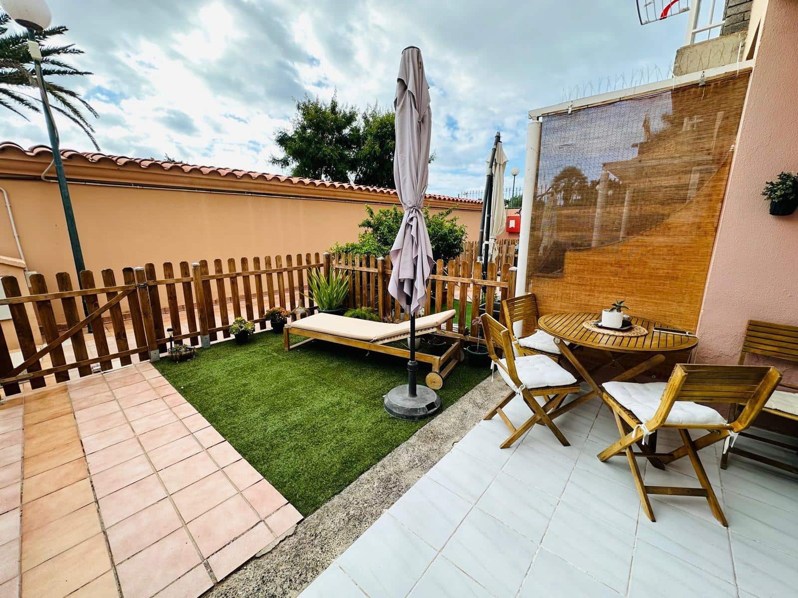 1 quarto Apartamento para venda em San Bartolome de Tirajana com piscina - 236 000 € (Ref: 9797061)