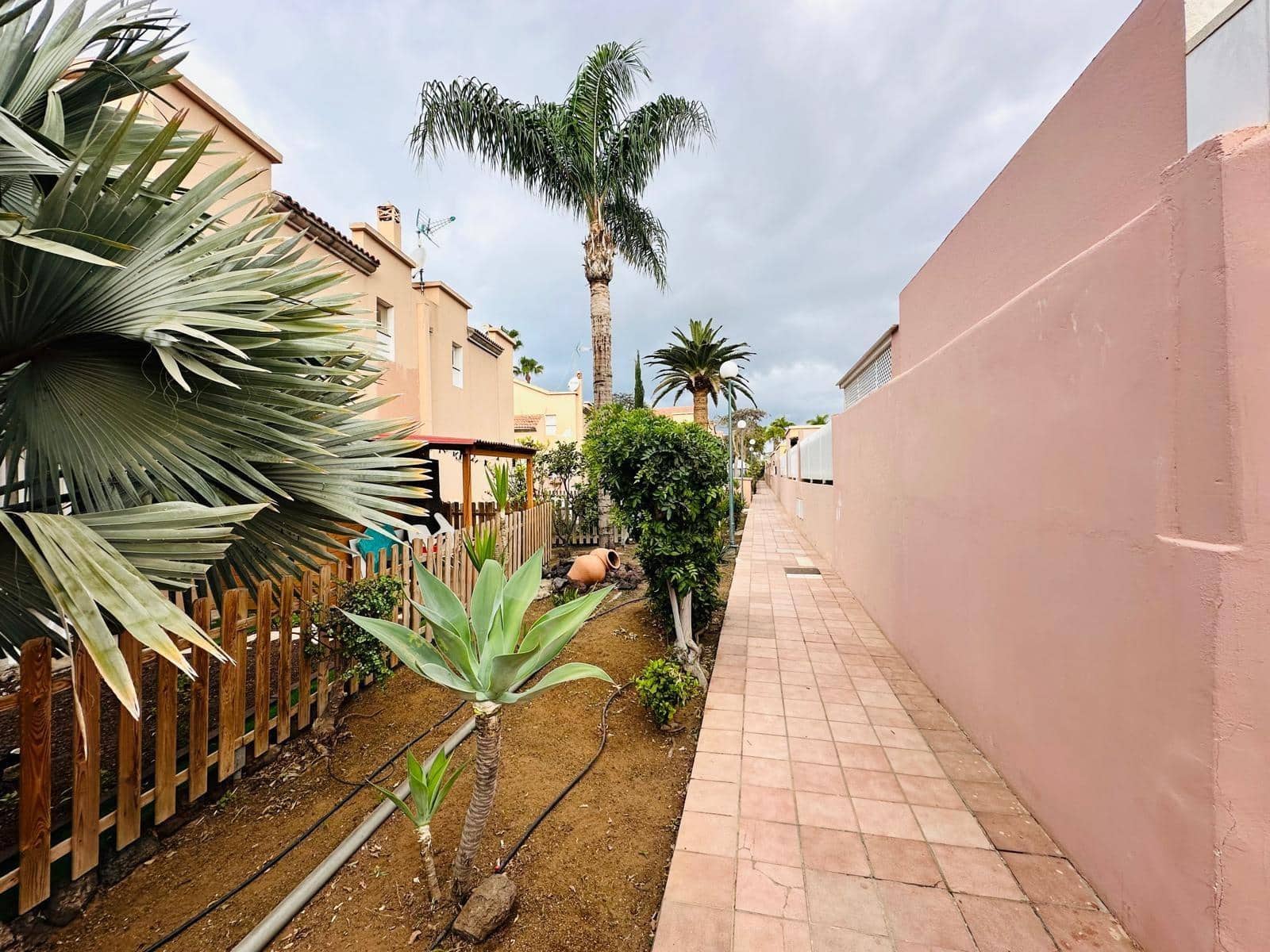 1 quarto Apartamento para venda em San Bartolome de Tirajana com piscina - 236 000 € (Ref: 9797061)