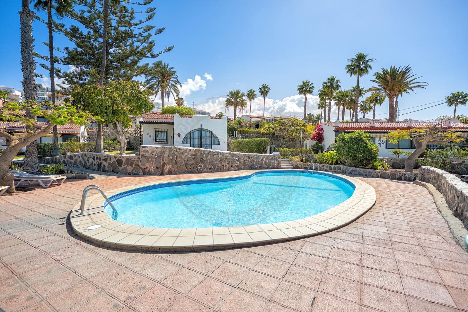 1 bedroom Bungalow for sale in Arguineguin with pool - € 299,000 (Ref: 9799219)