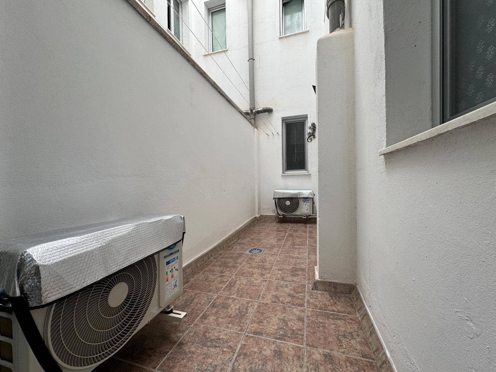 2 Zimmer Wohnung zu verkaufen in El Tablero mit Garage - 240.000 € (Ref: 9807933)
