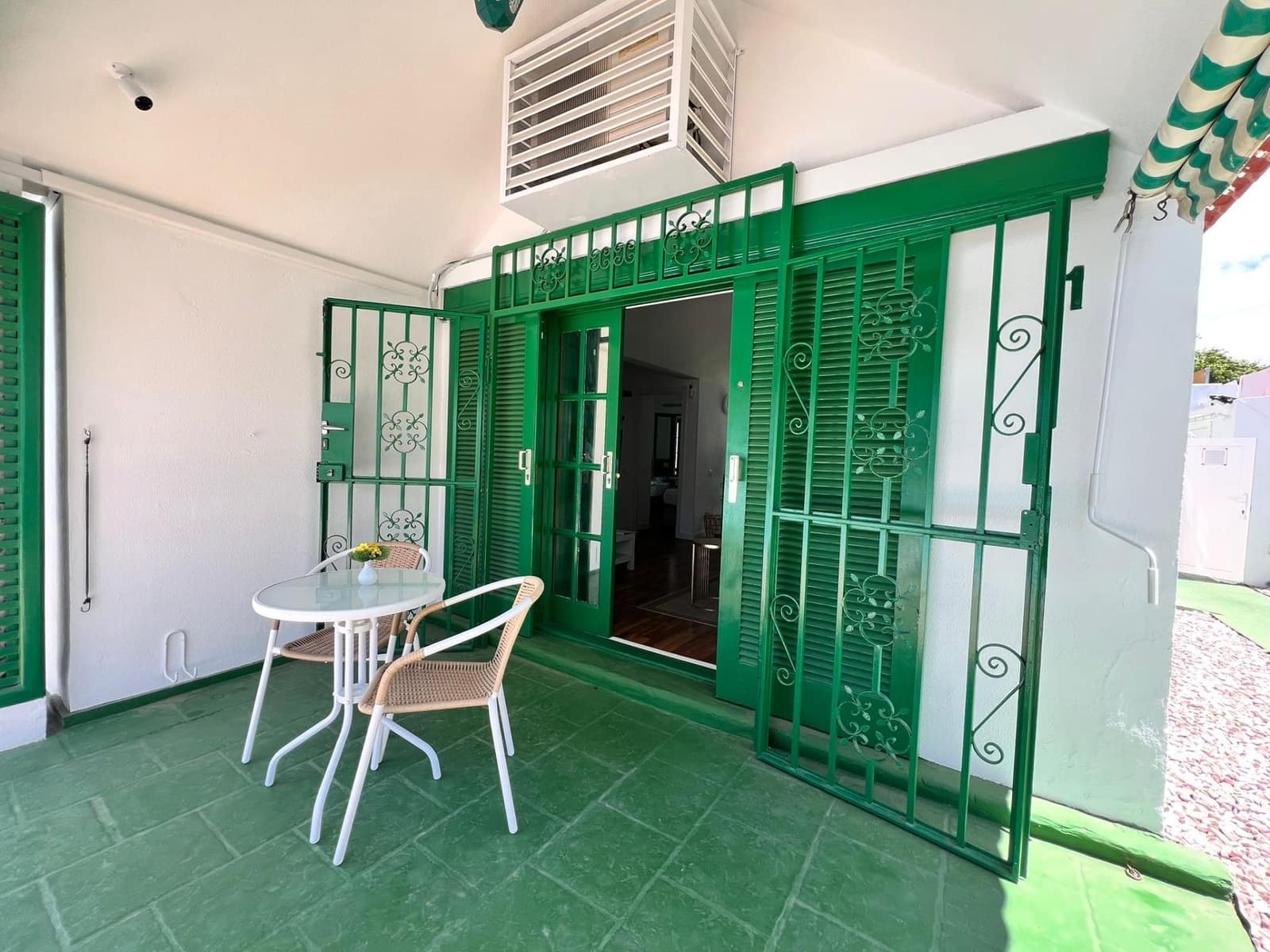 2 sovrum Bungalow att hyra i Maspalomas med pool - 1 900 € (Ref: 9825224)