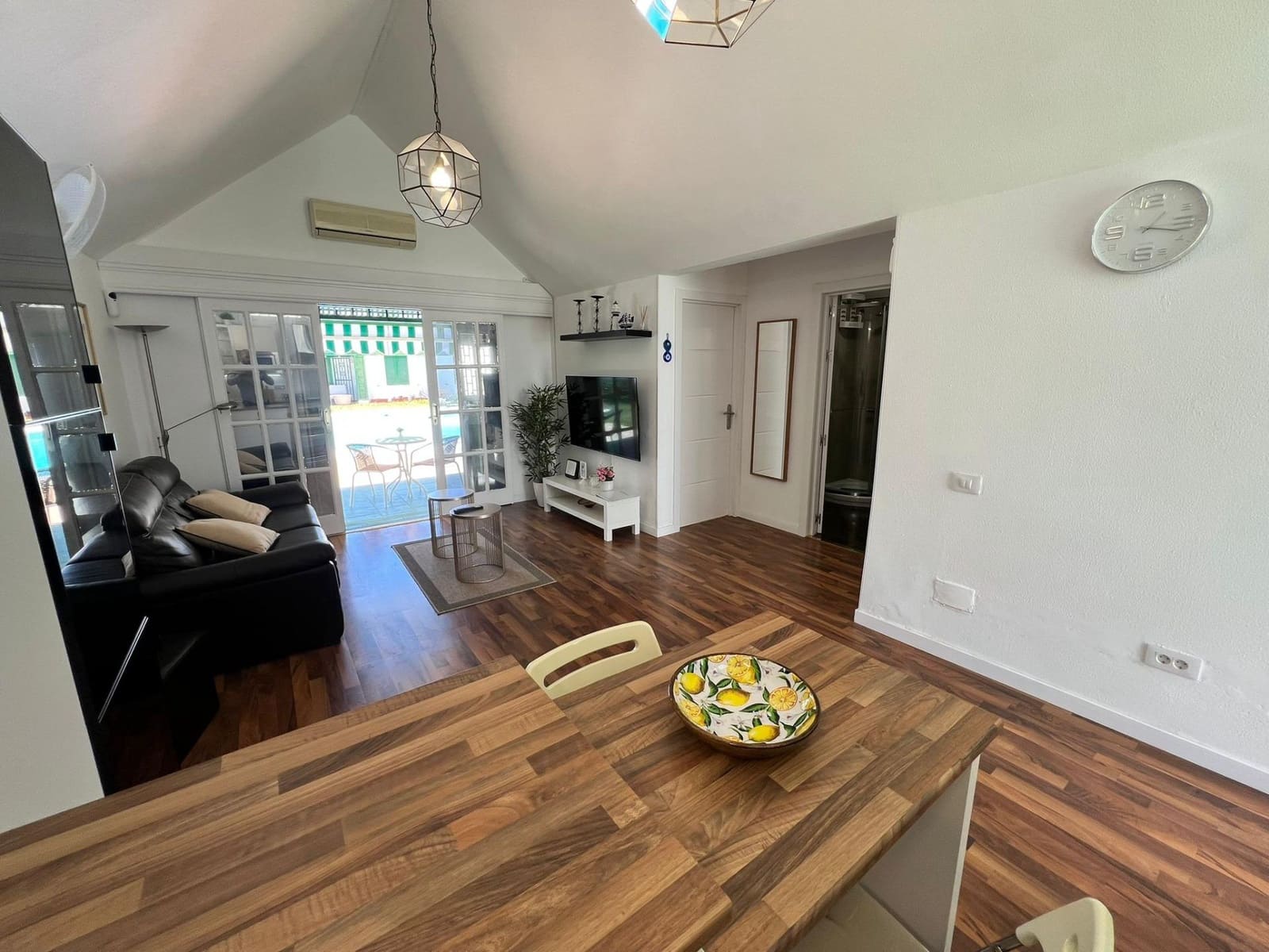 2 sovrum Bungalow att hyra i Maspalomas med pool - 1 900 € (Ref: 9825224)
