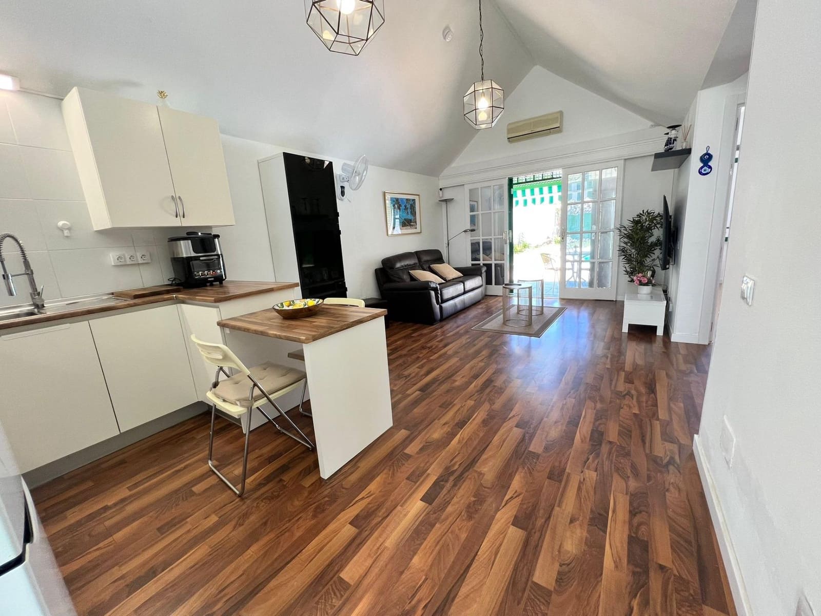 2 sovrum Bungalow att hyra i Maspalomas med pool - 1 900 € (Ref: 9825224)