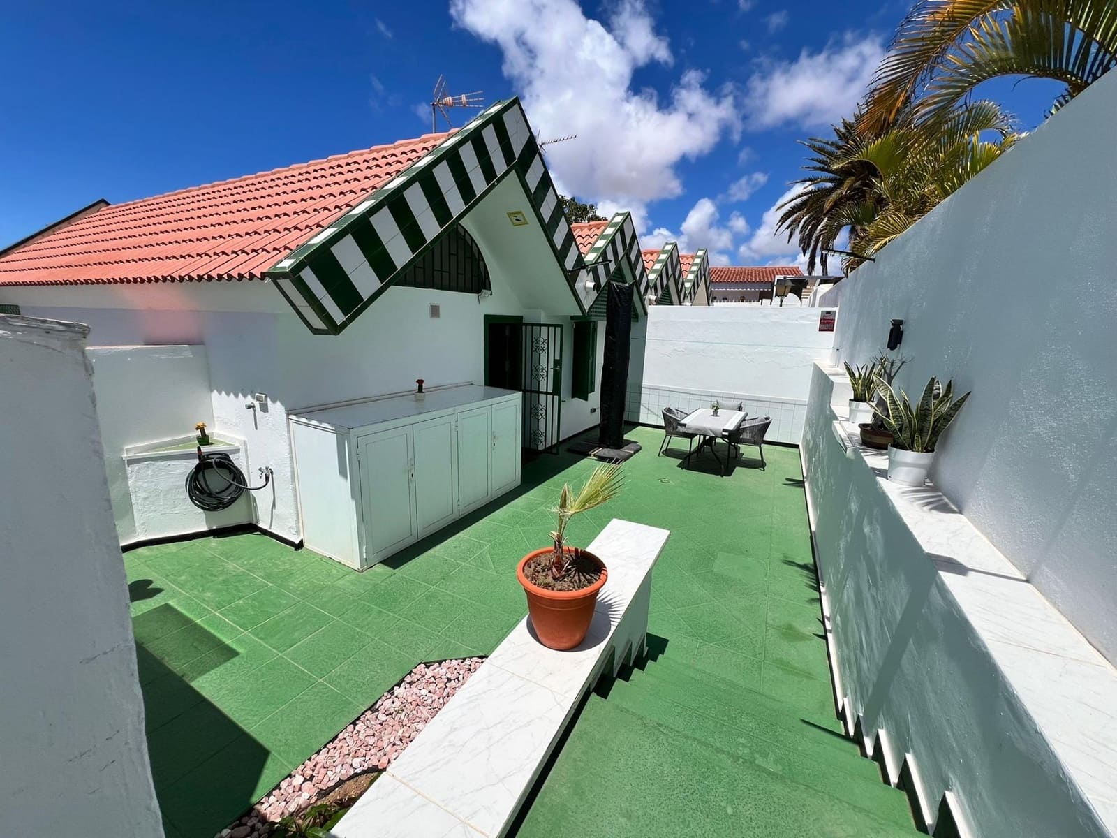 2 sovrum Bungalow att hyra i Maspalomas med pool - 1 900 € (Ref: 9825224)