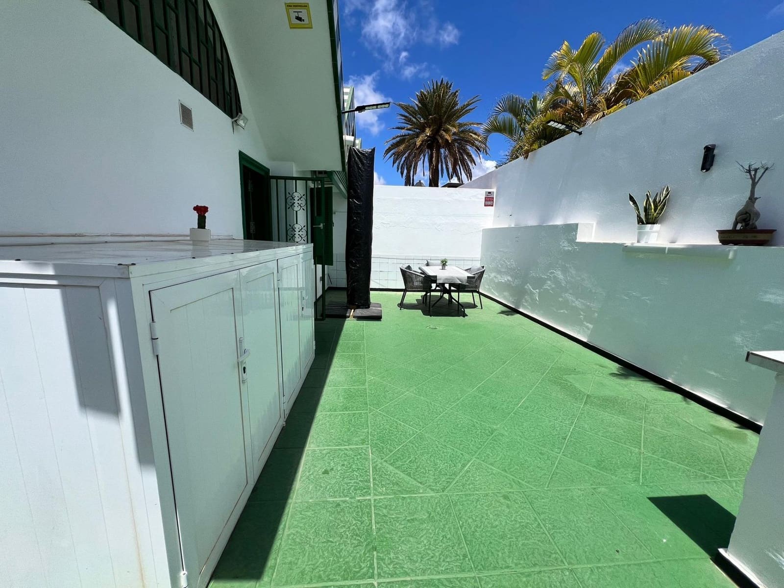 2 sovrum Bungalow att hyra i Maspalomas med pool - 1 900 € (Ref: 9825224)