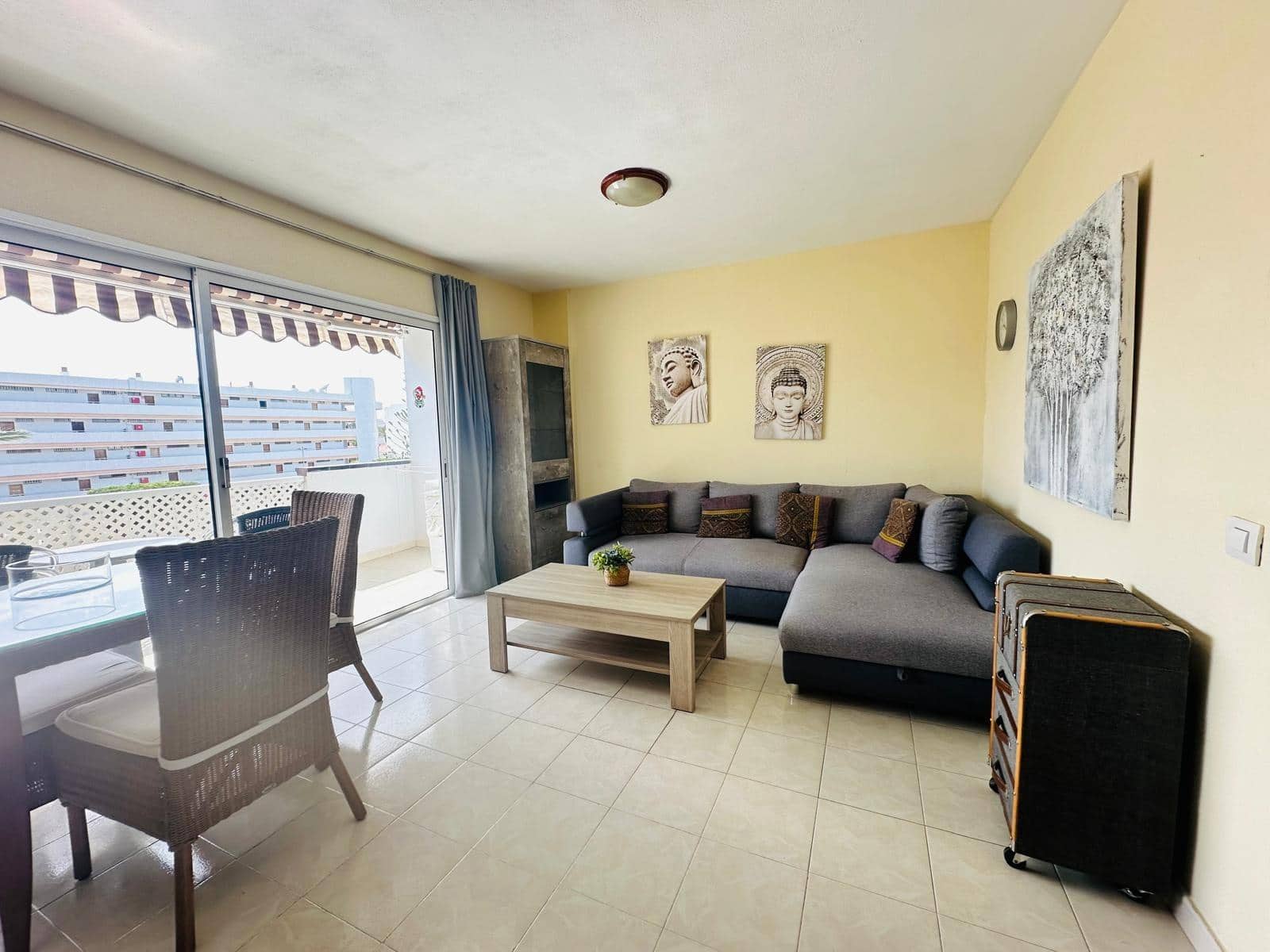 1 bedroom Apartment for rent in San Bartolome de Tirajana with pool - € 1,200 (Ref: 9831330)