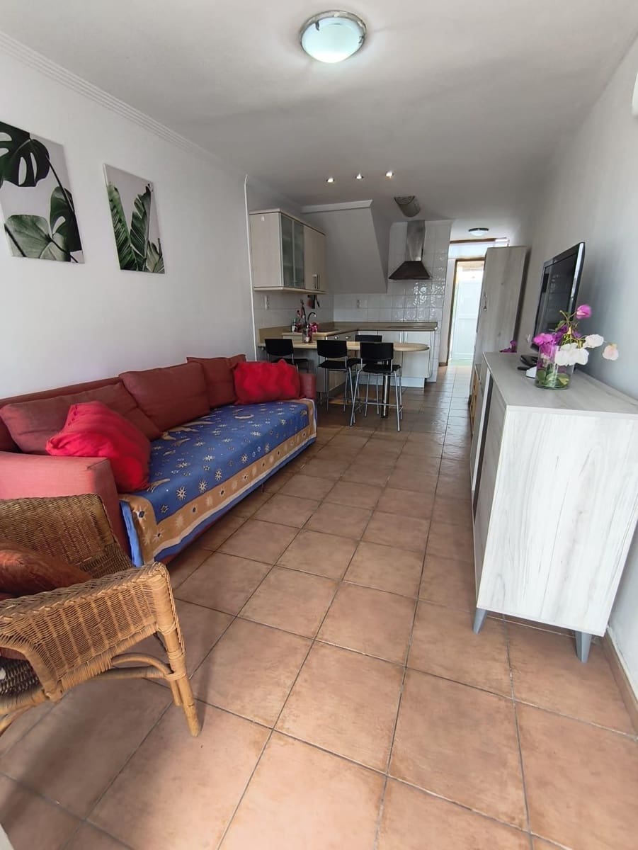 2 bedroom Apartment for rent in Playa del Ingles with pool garage - € 1,400 (Ref: 9831331)