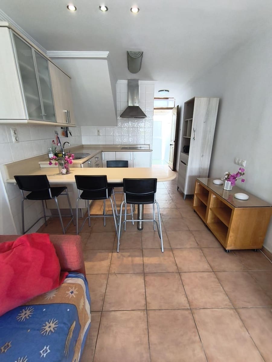 2 bedroom Apartment for rent in Playa del Ingles with pool garage - € 1,400 (Ref: 9831331)