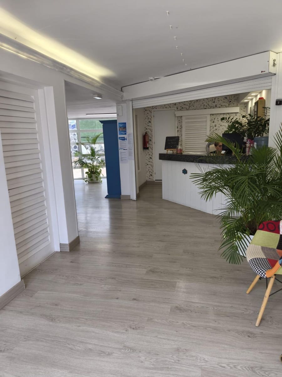 2 bedroom Apartment for rent in Playa del Ingles with pool garage - € 1,400 (Ref: 9831331)