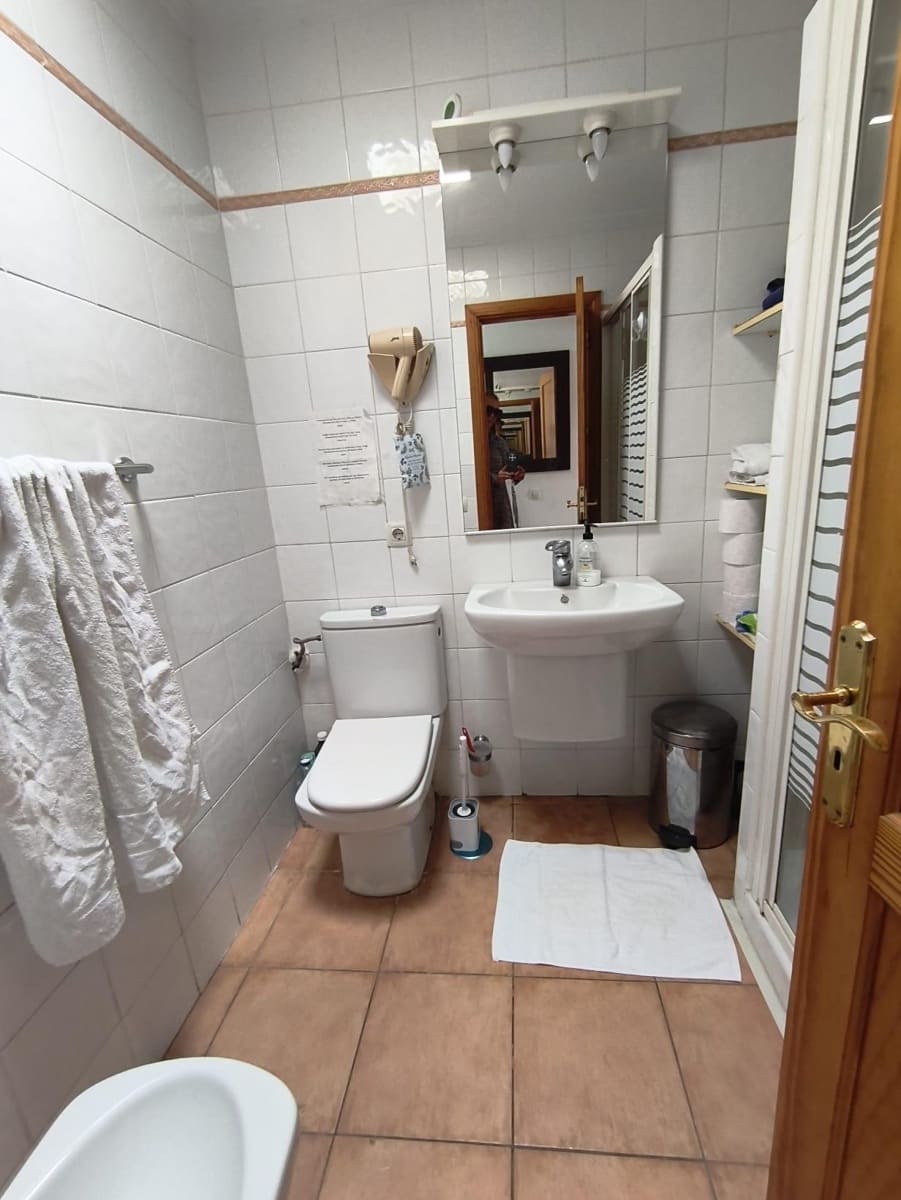 2 bedroom Apartment for rent in Playa del Ingles with pool garage - € 1,400 (Ref: 9831331)