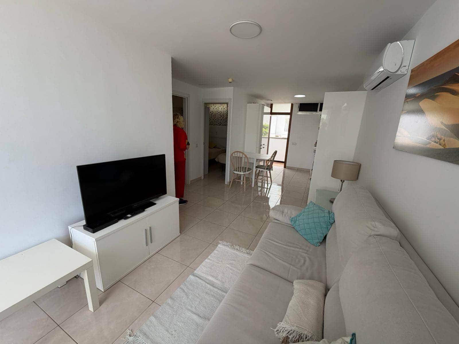 2 bedroom Apartment for rent in Playa del Ingles with pool - € 1,450 (Ref: 9831332)