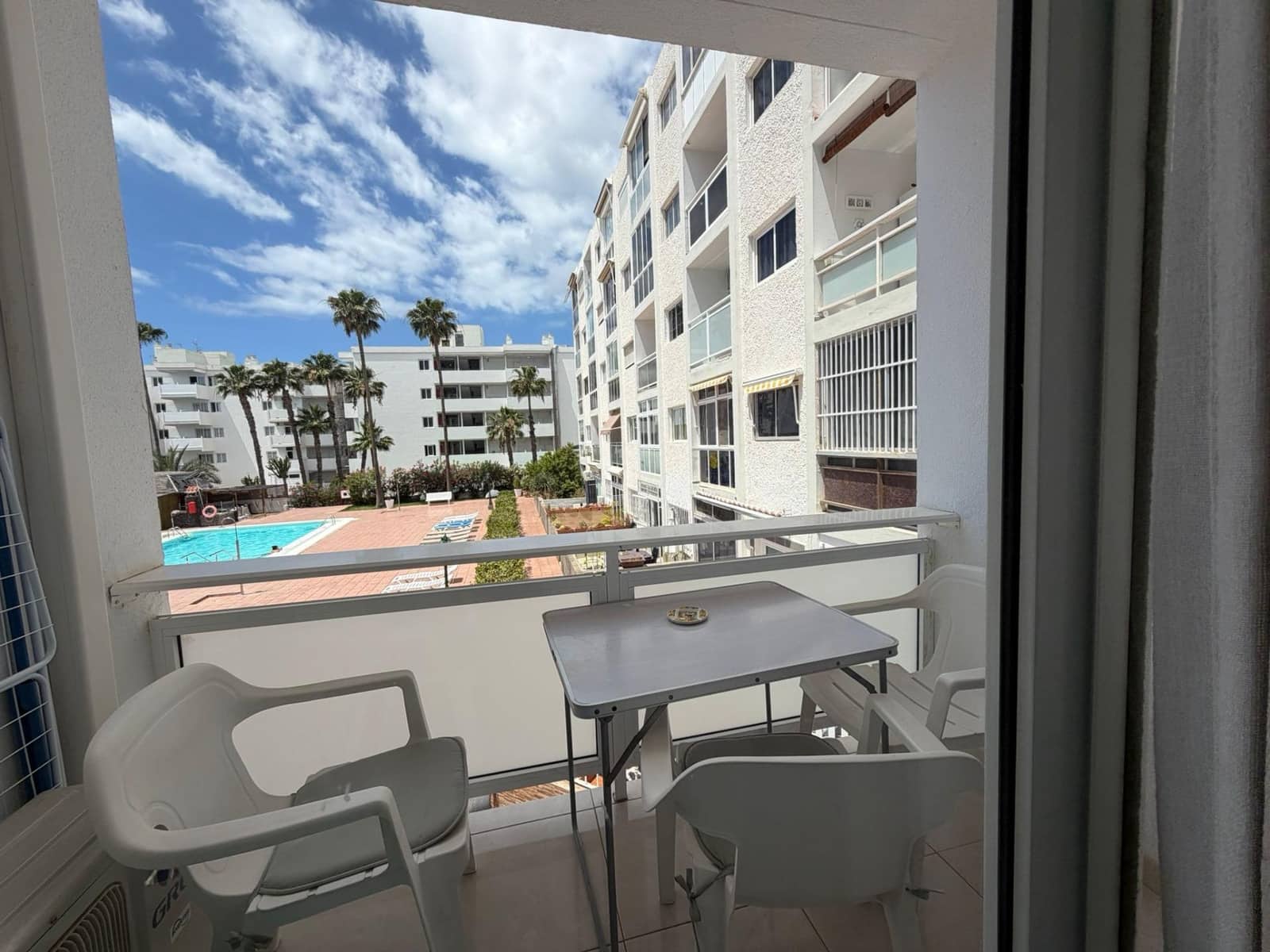 2 bedroom Apartment for rent in Playa del Ingles with pool - € 1,450 (Ref: 9831332)