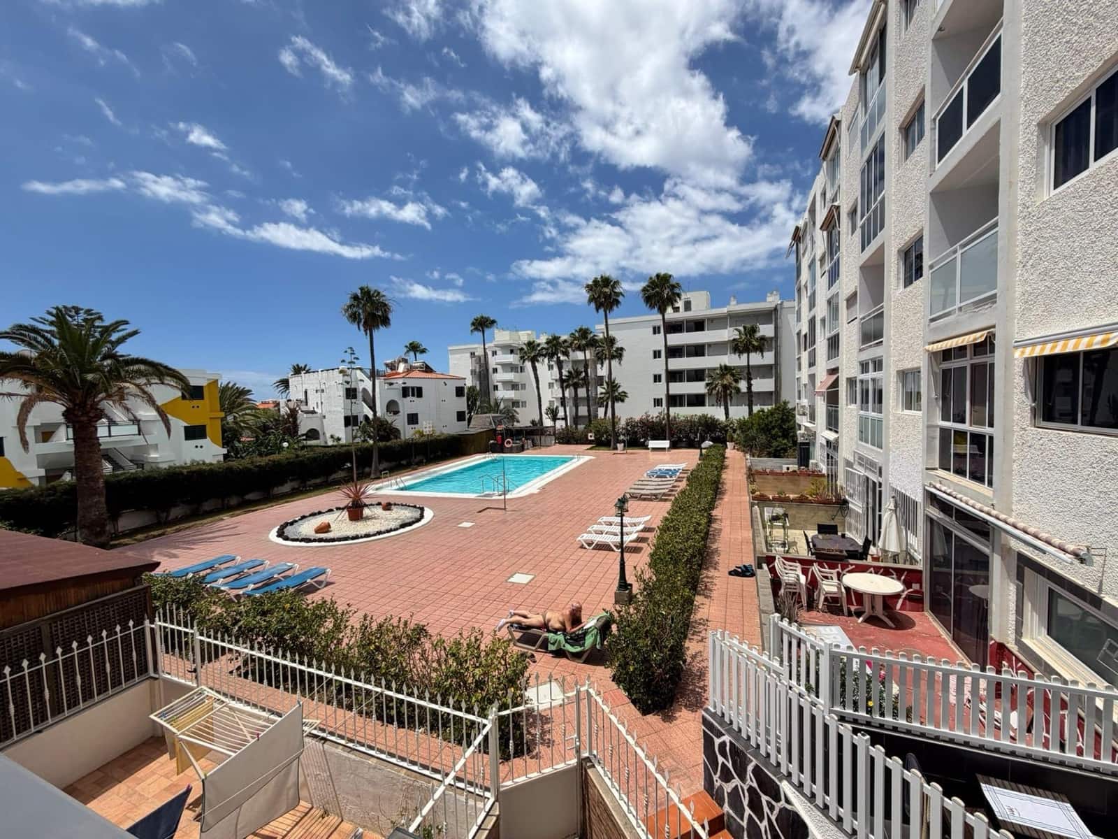 2 bedroom Apartment for rent in Playa del Ingles with pool - € 1,450 (Ref: 9831332)