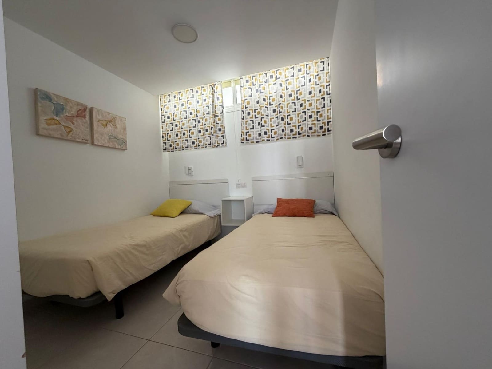 2 bedroom Apartment for rent in Playa del Ingles with pool - € 1,450 (Ref: 9831332)