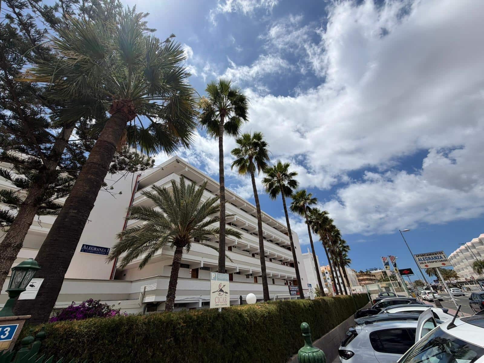 2 bedroom Apartment for rent in Playa del Ingles with pool - € 1,450 (Ref: 9831332)