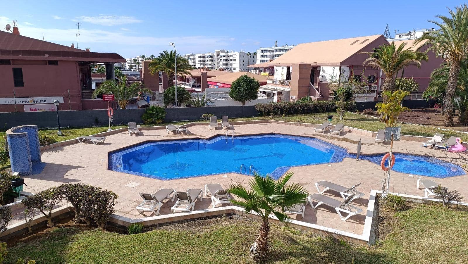 2 bedroom Apartment for sale in Playa del Ingles with pool - € 295,000 (Ref: 9833626)