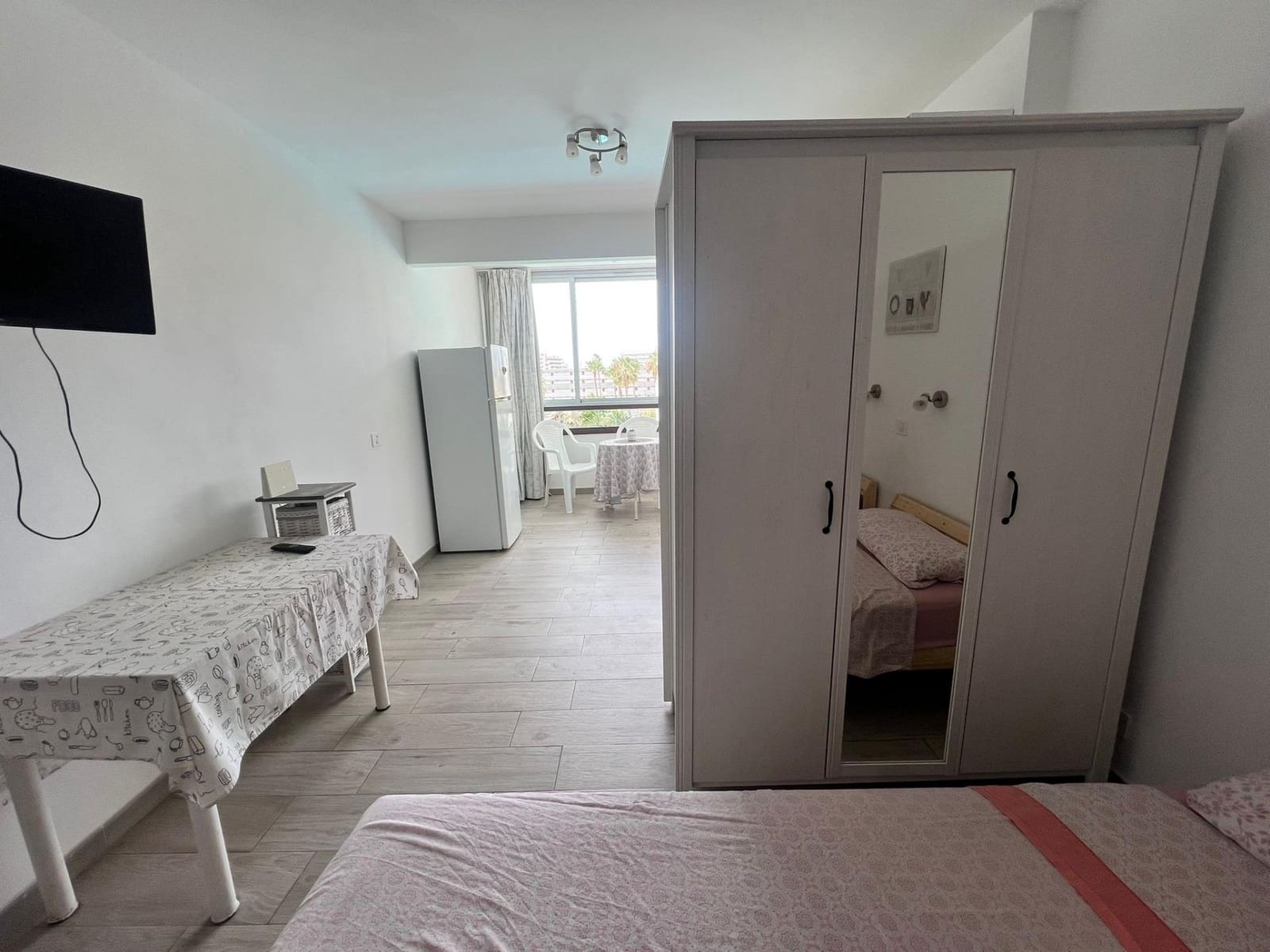 Studio til leie i Playa del Ingles med svømmebasseng - € 800 (Ref: 9833628)