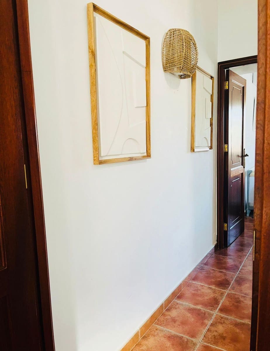 2 bedroom Bungalow for rent in Playa del Ingles with pool - € 1,400 (Ref: 9839231)