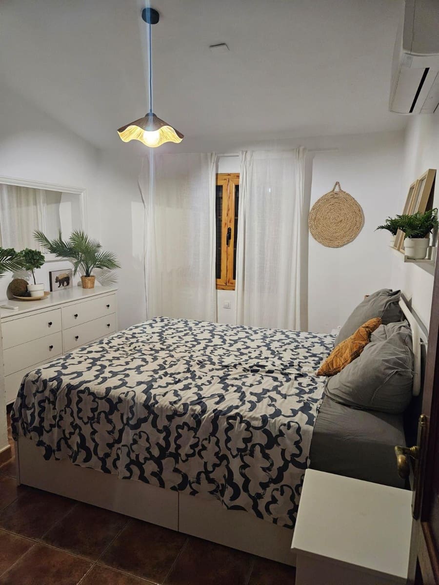 2 bedroom Bungalow for rent in Playa del Ingles with pool - € 1,400 (Ref: 9839231)