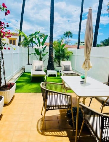2 makuuhuone Bungalow vuokrattavana paikassa Playa del Inglés, San Bartolomé de Tirajana mukana uima-altaan - 1 400 € (Ref: 9839231)