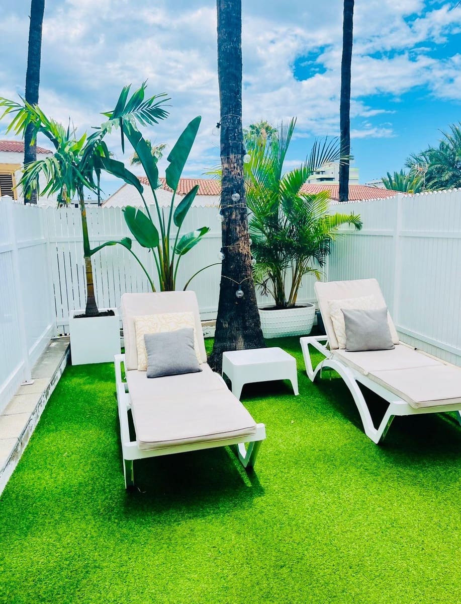 2 bedroom Bungalow for rent in Playa del Ingles with pool - € 1,400 (Ref: 9839231)