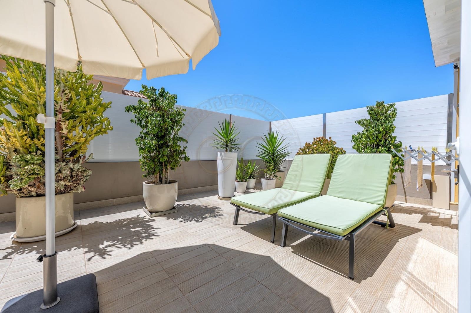 3 quarto Moradia em Banda para venda em Sonneland com piscina garagem - 699 900 € (Ref: 9839232)