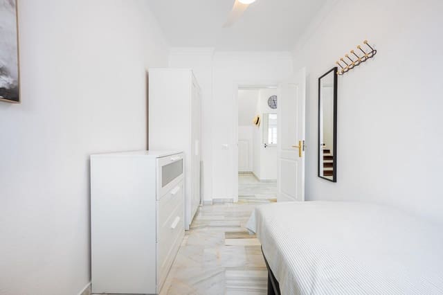 3 chambre Villa/Maison Semi-Mitoyenne à vendre à San Bartolomé de Tirajana avec garage - 359 000 € (Ref: 9843372)