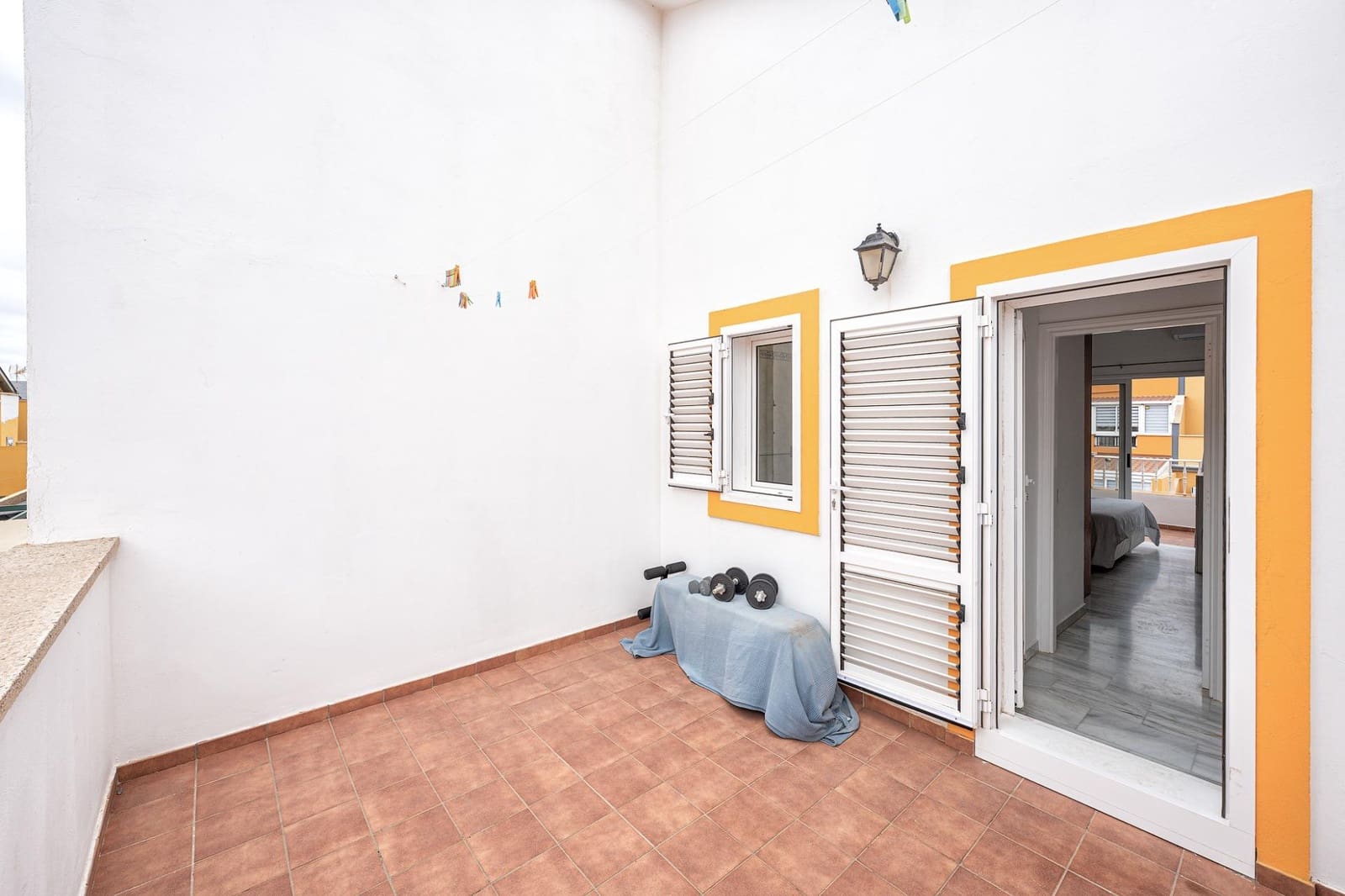 3 sypialnia Dom blizniak na sprzedaż w San Bartolome de Tirajana z garażem - 359 000 € (Ref: 9843372)