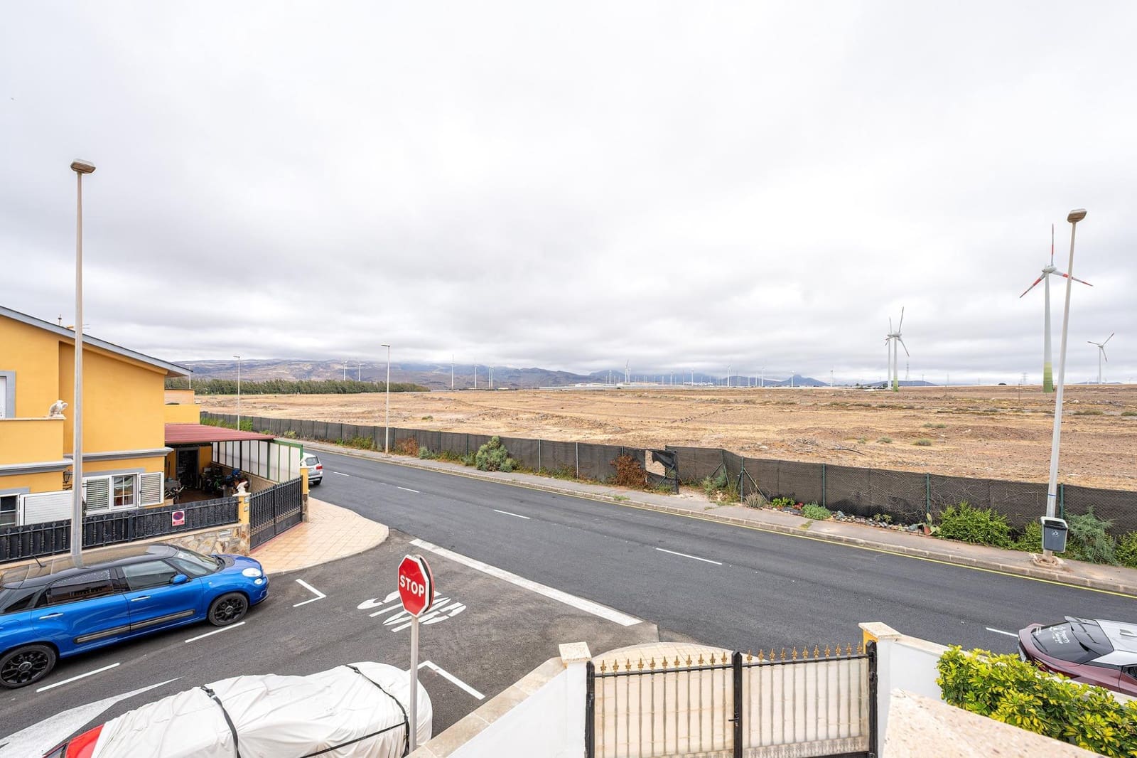 3 bedroom Semi-detached Villa for sale in San Bartolome de Tirajana with garage - € 374,500 (Ref: 9843372)